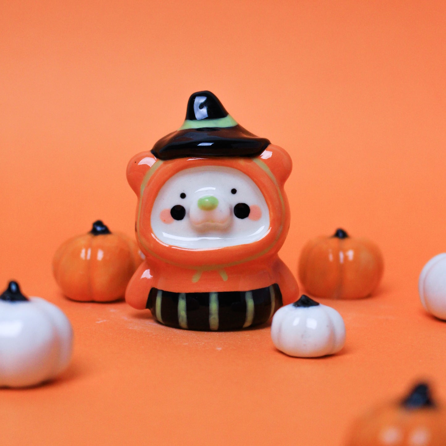 HALLOWEEN PUDI CERAMIC FIGURE