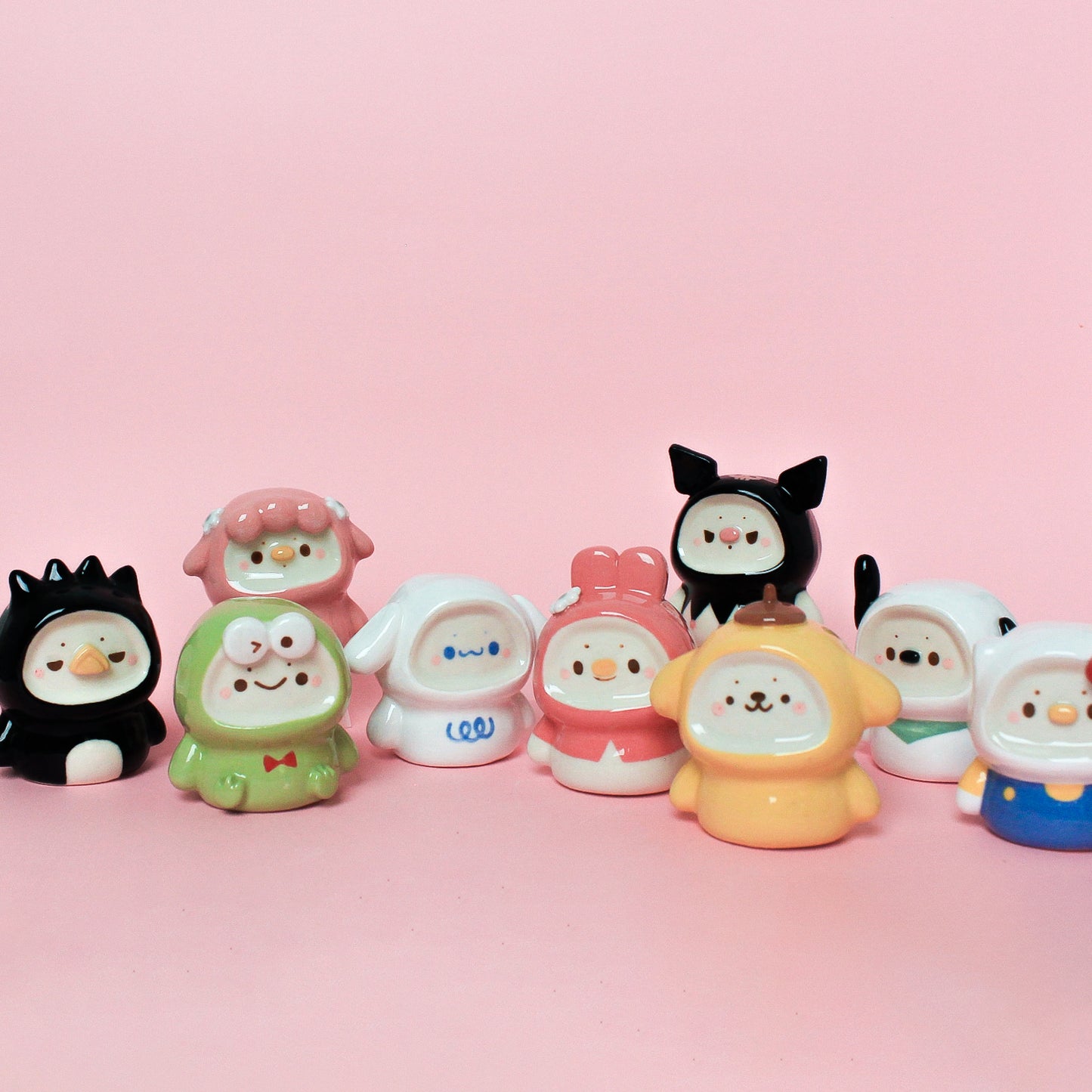 SANRIO PUDI DESK MATE