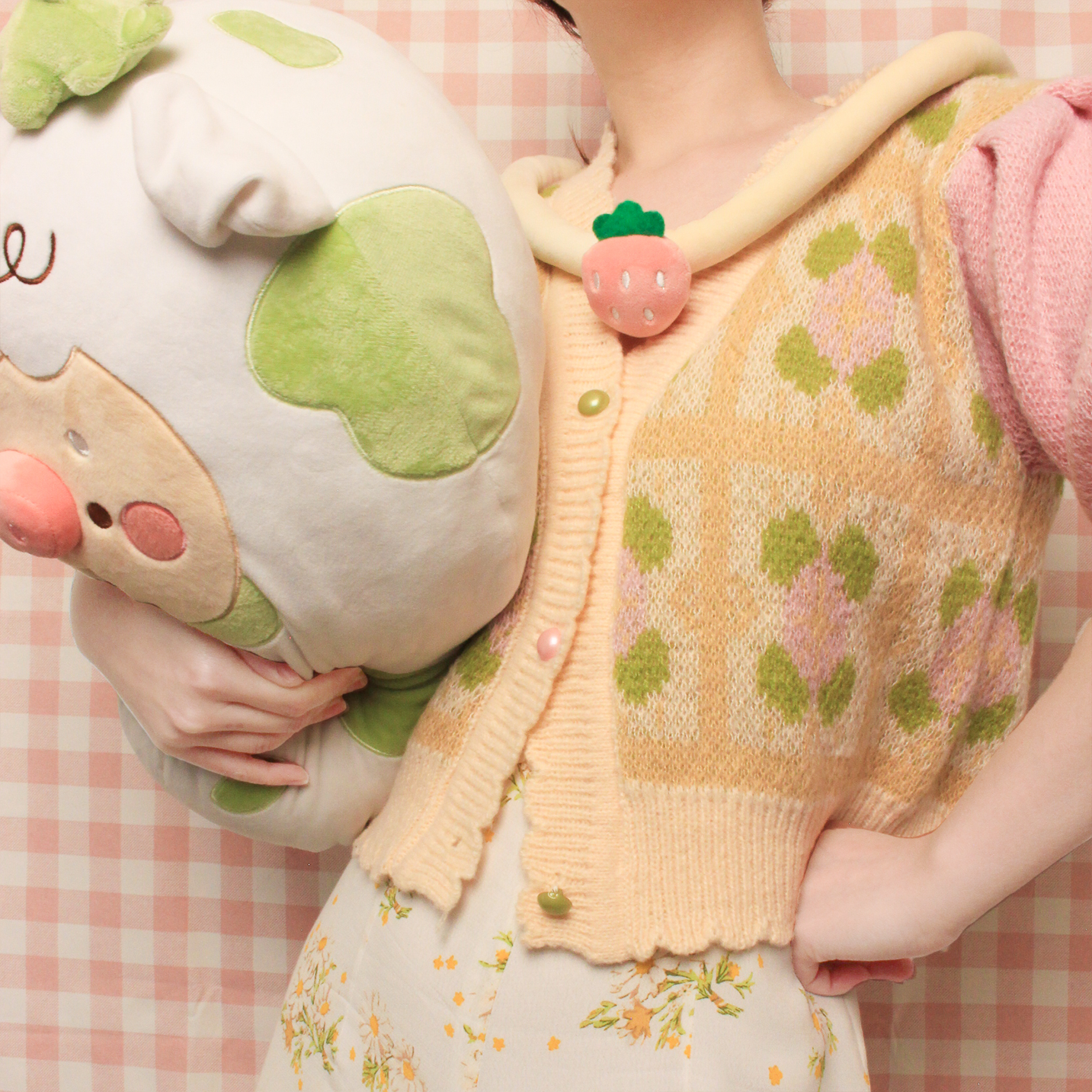 CHUCHI THE PLUSHIE (B-grade)