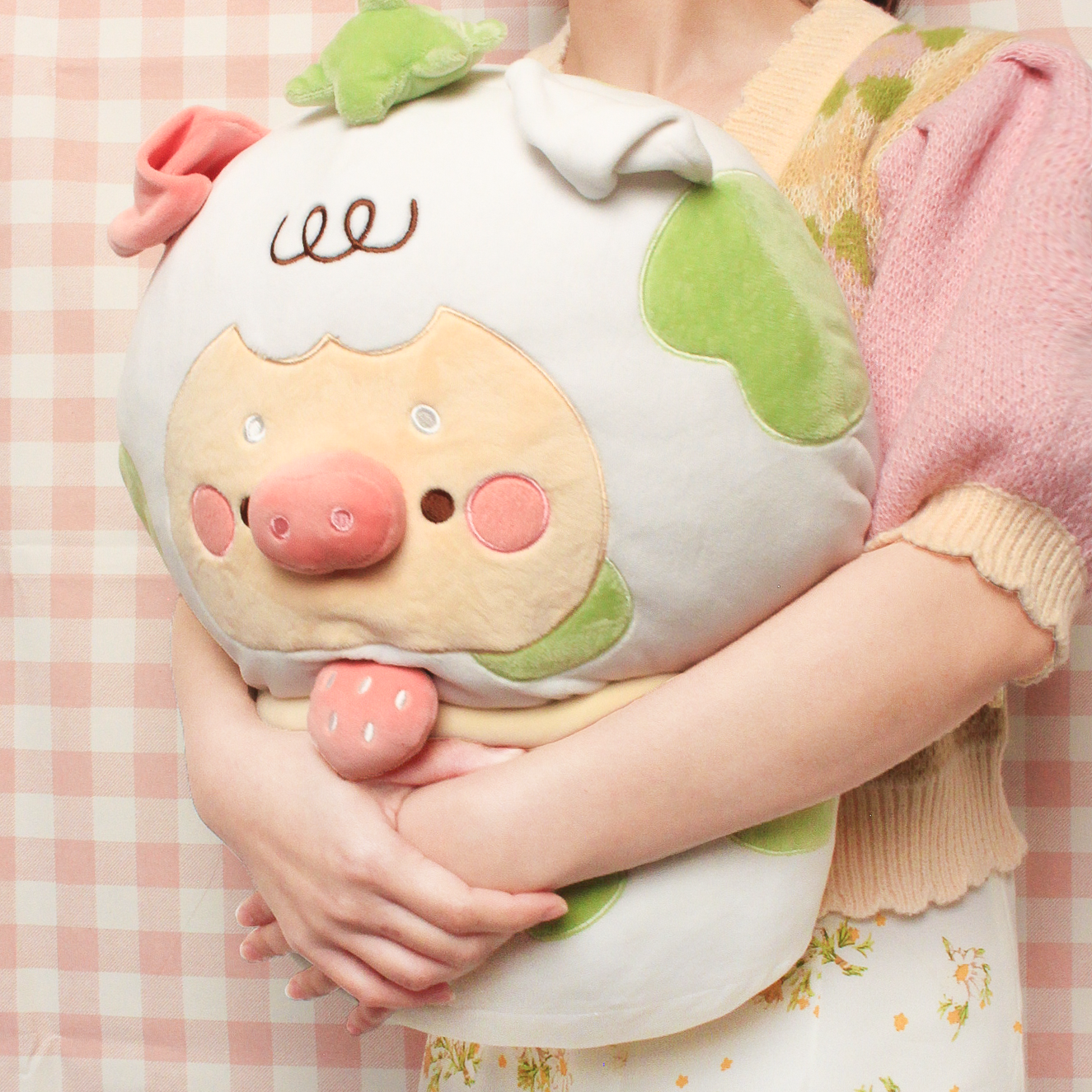 CHUCHI THE PLUSHIE (B-grade)