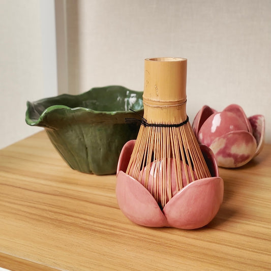 (pre-order) lotus whisk stand