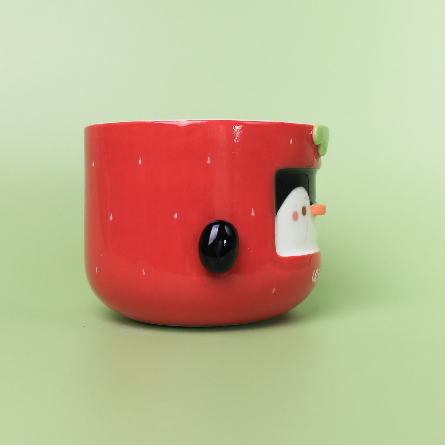 STRAWBERRY PENGUIN BOWL WITH SPOUT