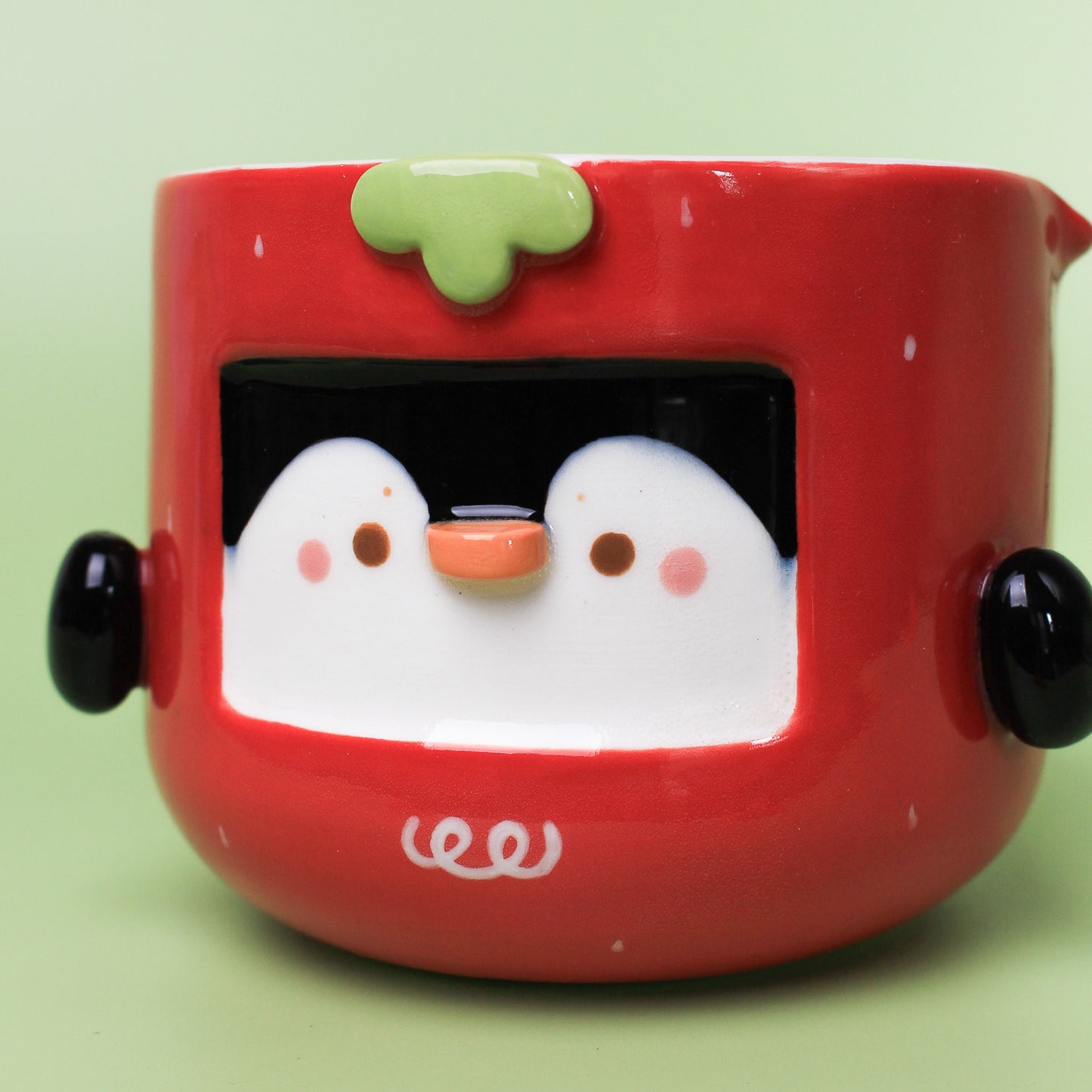 STRAWBERRY PENGUIN BOWL WITH SPOUT