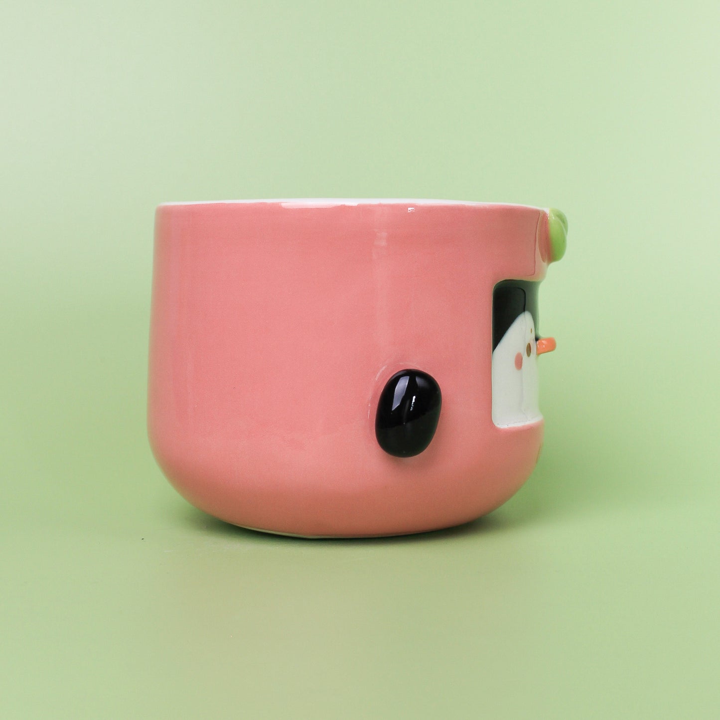 STRAWBERRY PENGUIN BOWL WITH SPOUT