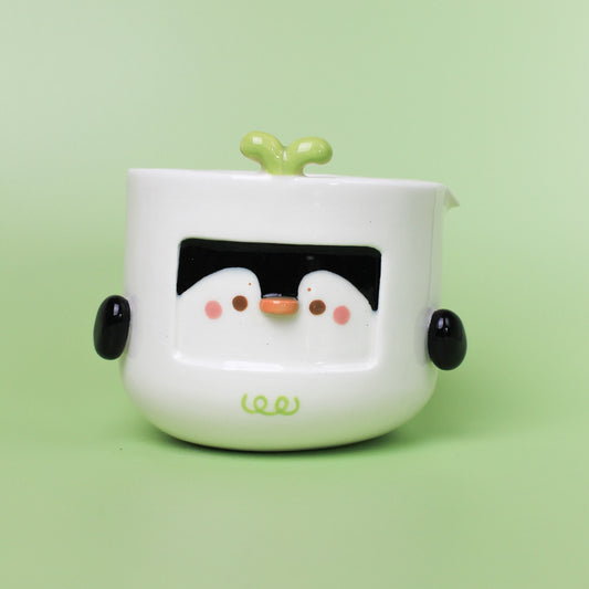 RADISH PENGUIN BOWL WITH SPOUT #1