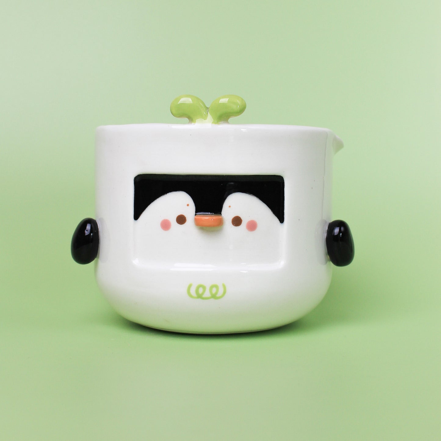 RADISH PENGUIN BOWL WITH SPOUT #2