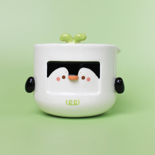 RADISH PENGUIN BOWL WITH SPOUT #2