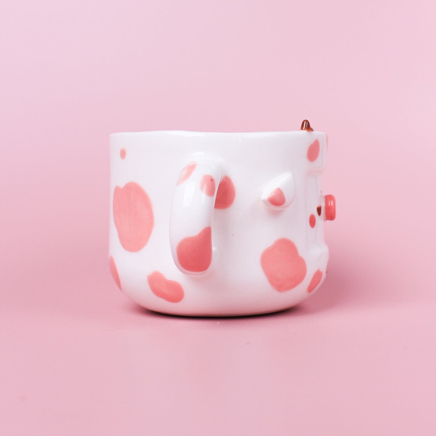 MARSHMALLOW COW TWO-HANDLED CUP