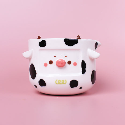 COOKIE COW BOWL WITH SPOUT