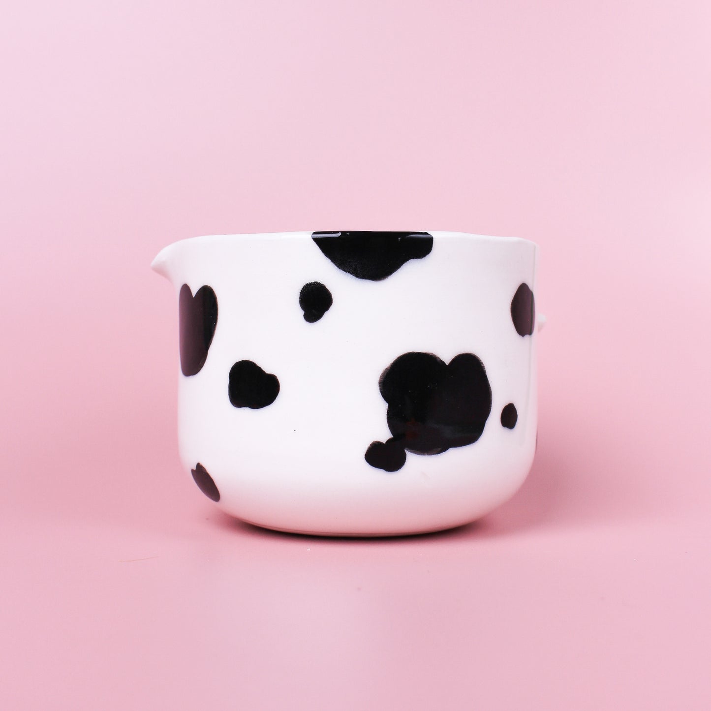 COOKIE COW BOWL WITH SPOUT