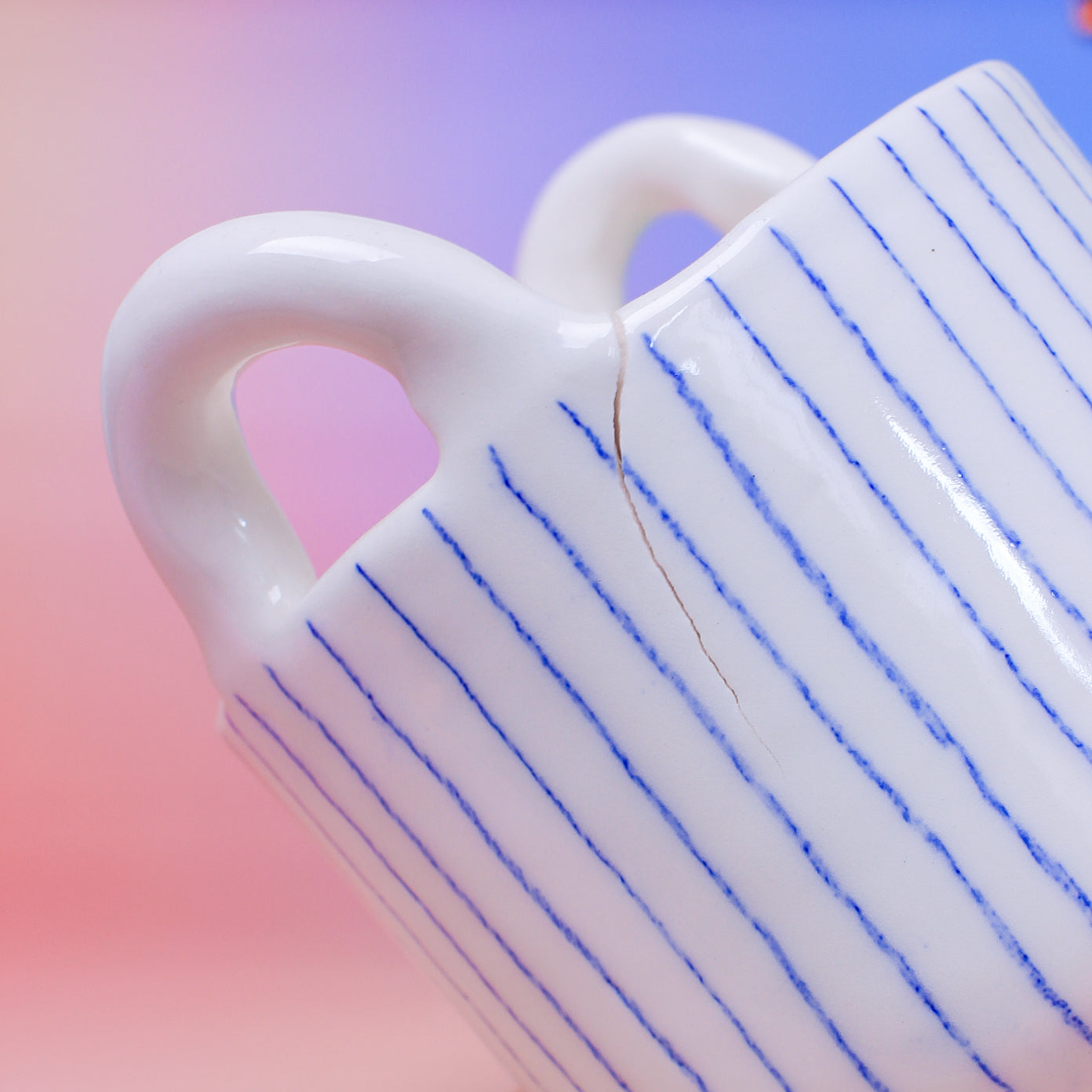 BLUE STRIPE FLOWER VASE (seconds)
